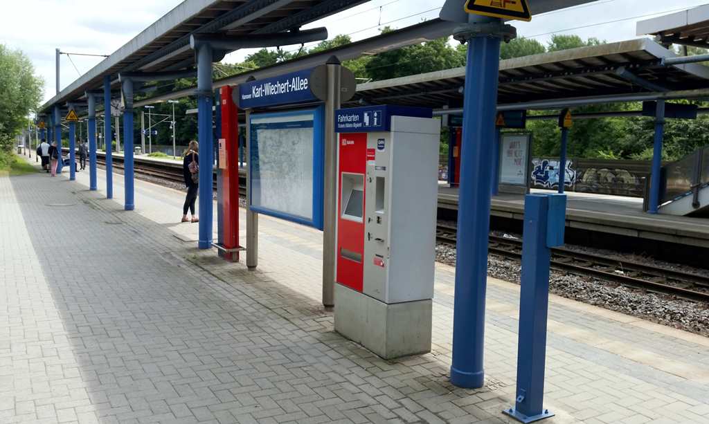 H-Karl-Wiechert-Allee